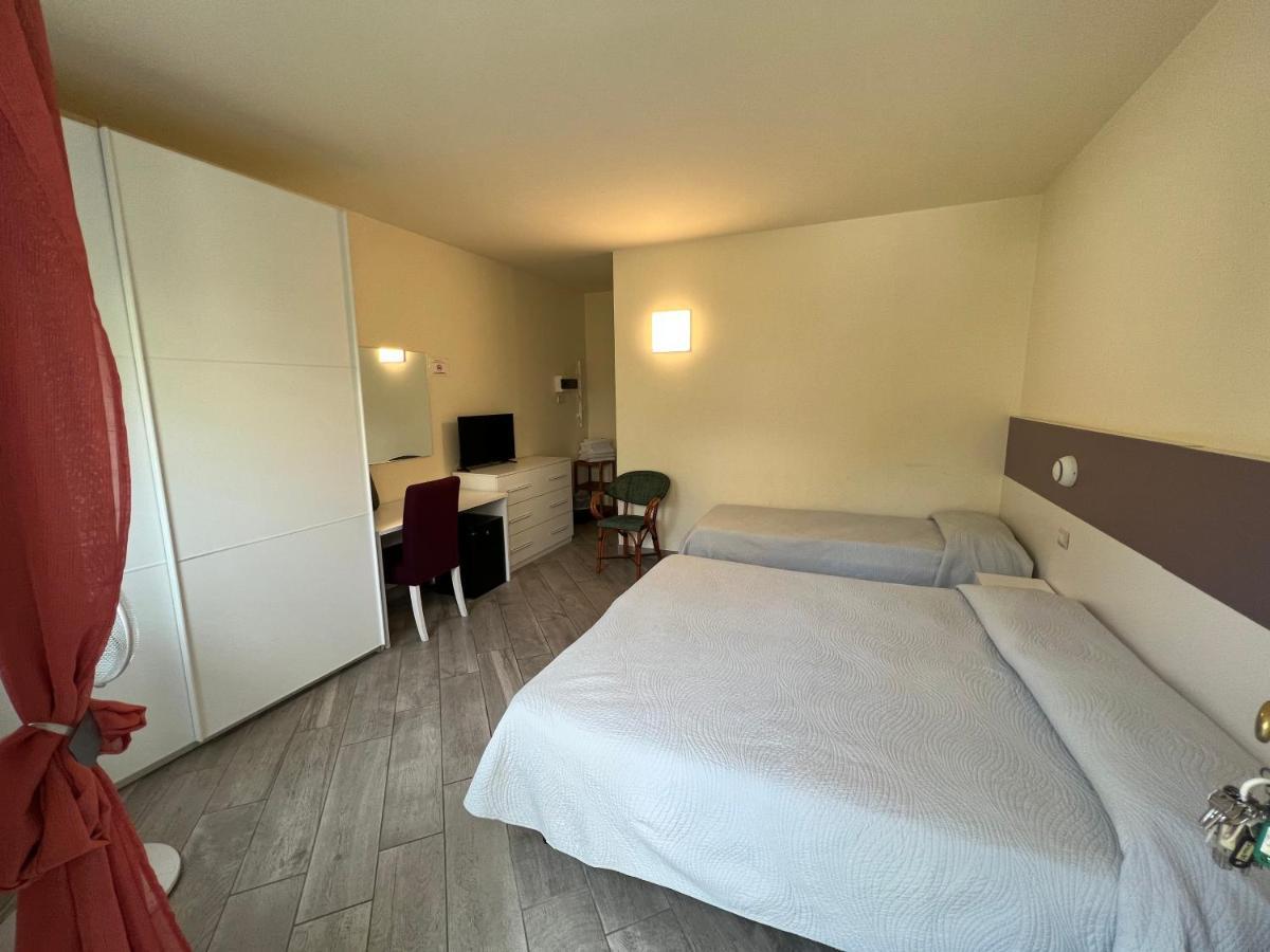 Hotel Locanda Rosy Cattolica Exteriér fotografie