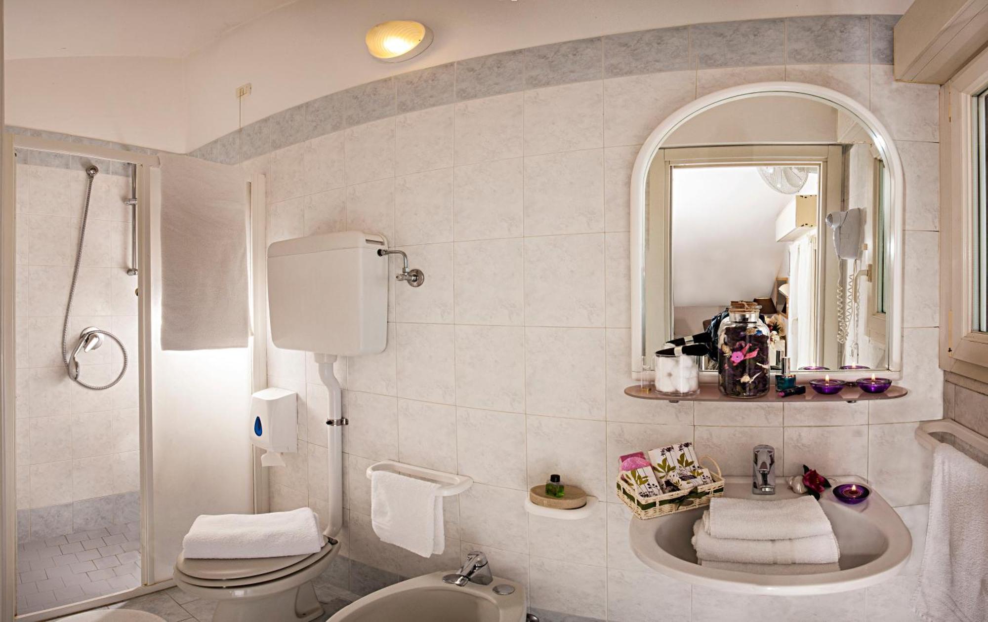 Hotel Locanda Rosy Cattolica Pokoj fotografie
