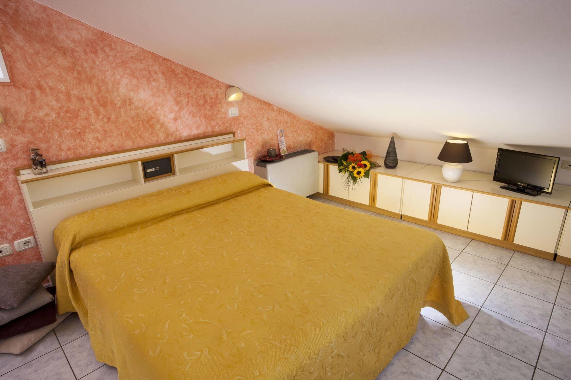 Hotel Locanda Rosy Cattolica Exteriér fotografie